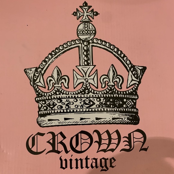 NEW Crown Vintage 4” lace up bootie stilettos. - Picture 8 of 9